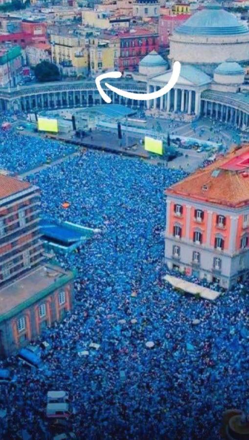 'na Piazza - With View Napels
